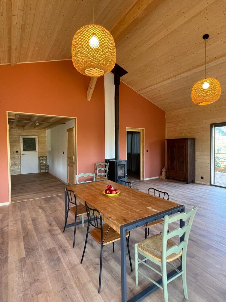 La cabane de Jeromino, Bois et Riviére House in Occitanie