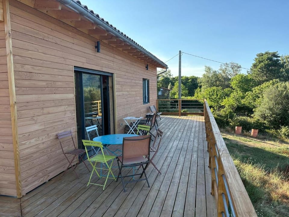 La cabane de Jeromino, Bois et Riviére House in Occitanie