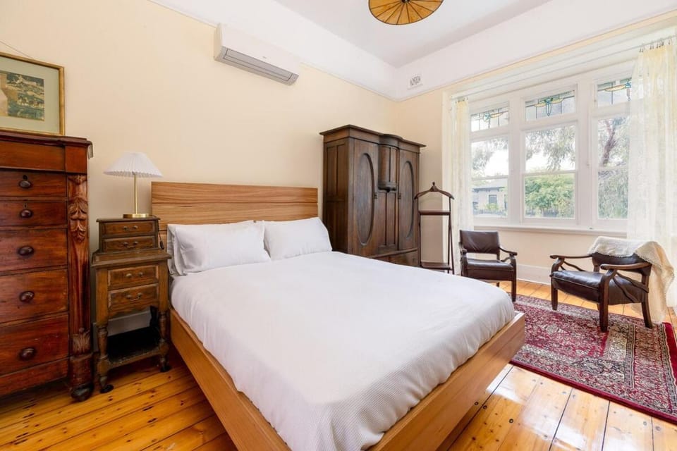 Bed, Bedroom, wardrobe