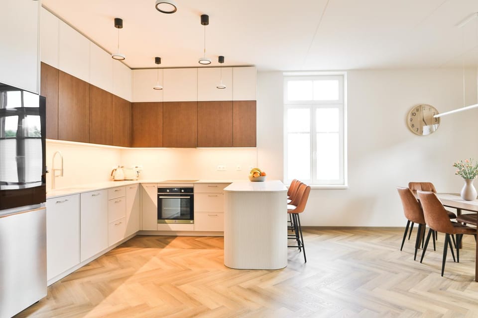 Kitchen or kitchenette