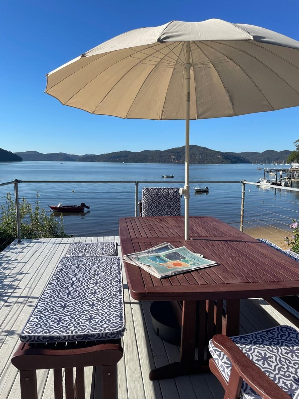 Banksia Grove House in Dangar Island