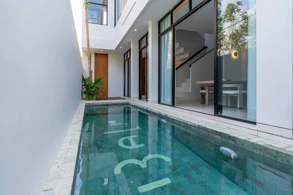 Pool view, Swimming pool