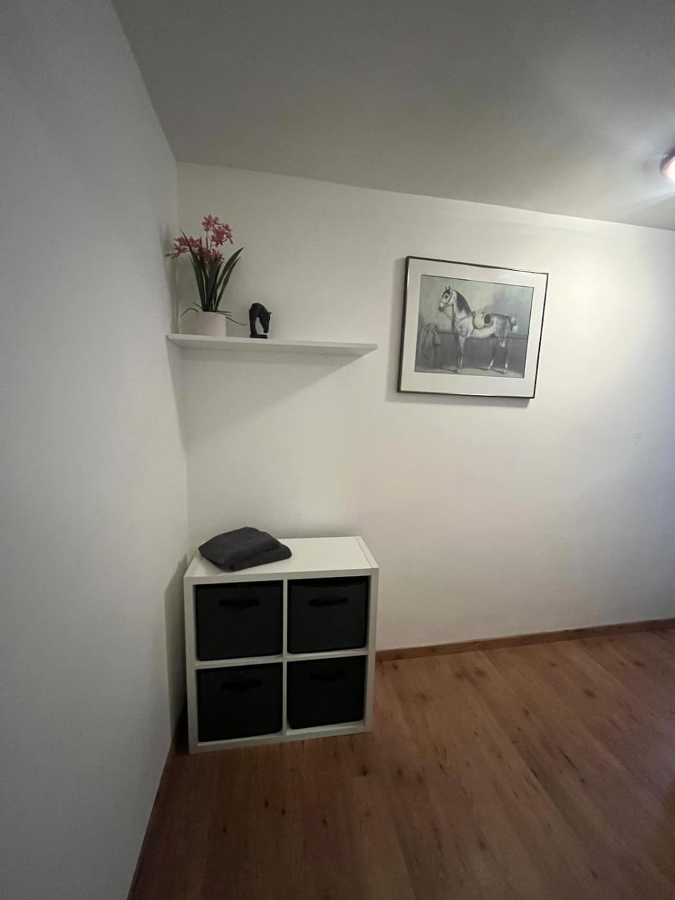 Bedroom, bunk bed