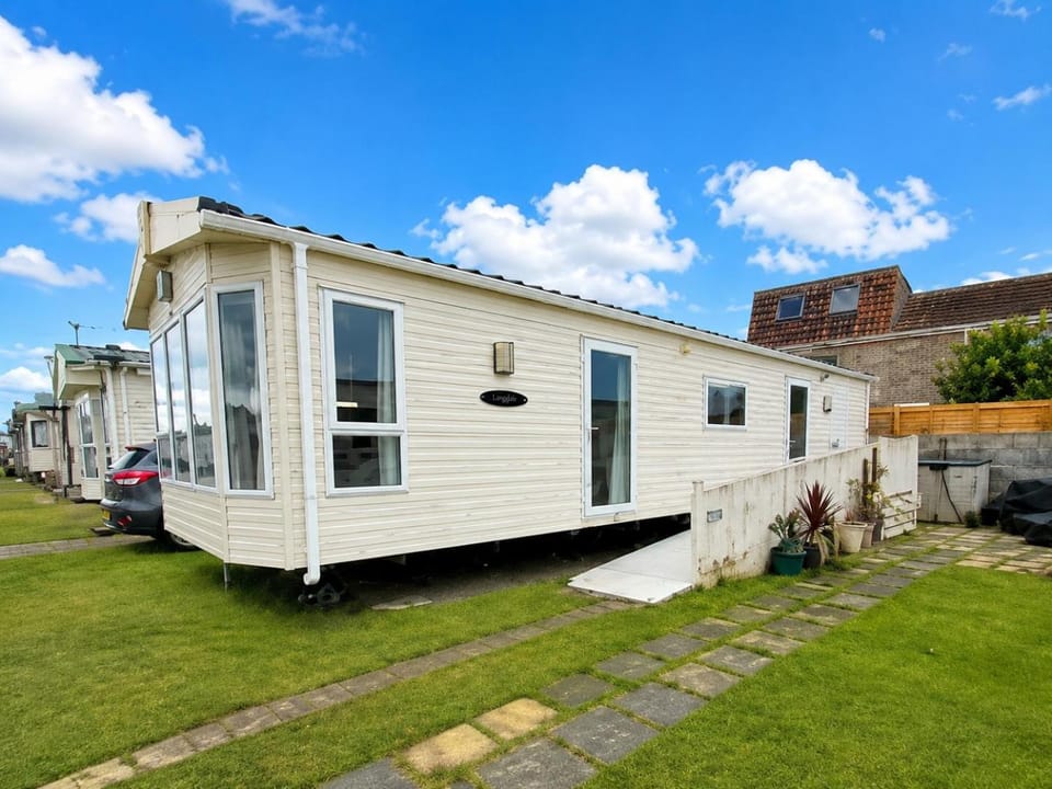 Property building, View (from property/room), Pets, pet friendly