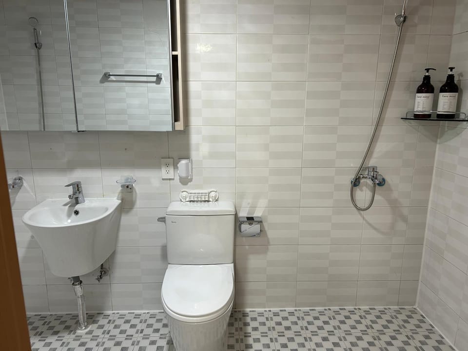 Toilet, Bathroom