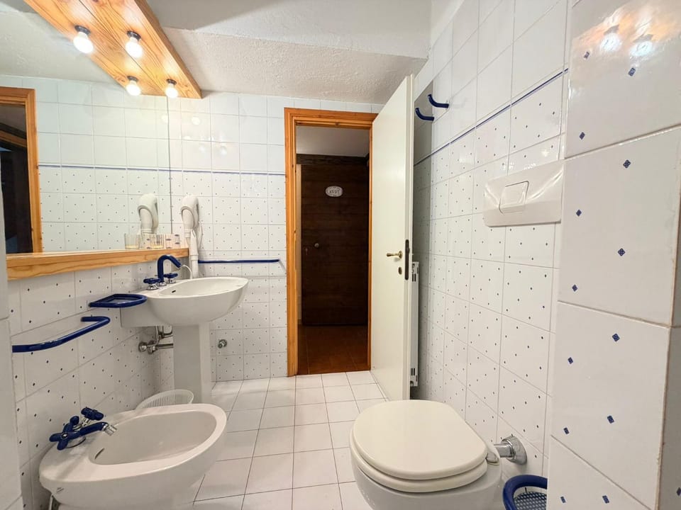 Hostdomus - A3-27 Apartment in Piedmont