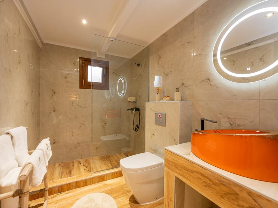 Green Olive Luxury Villas House in Halkidiki
