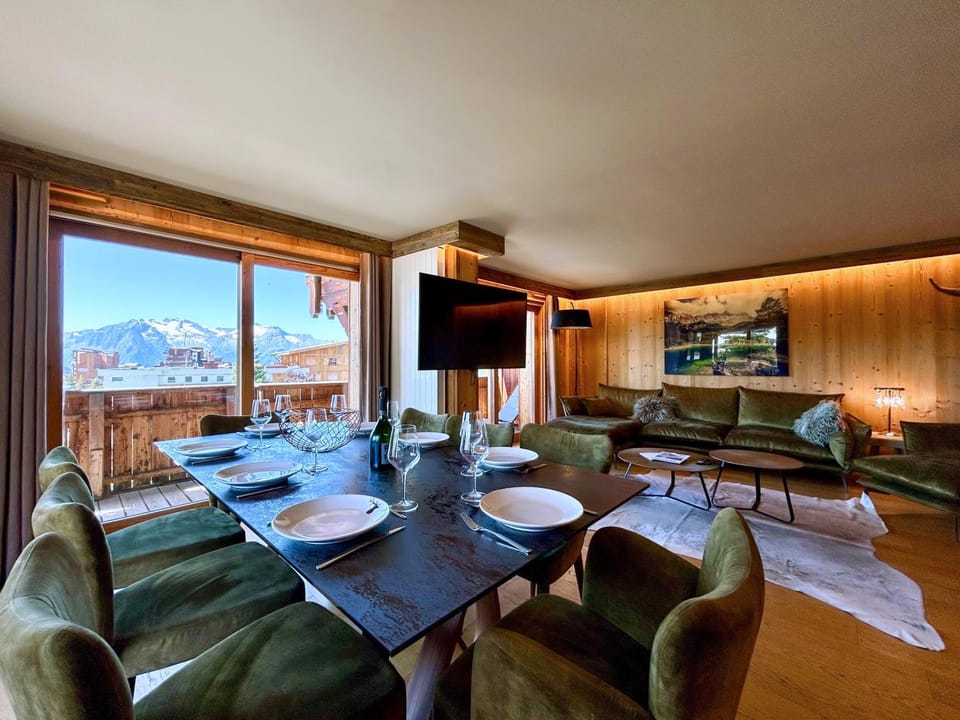 TV and multimedia, Living room, Dining area
