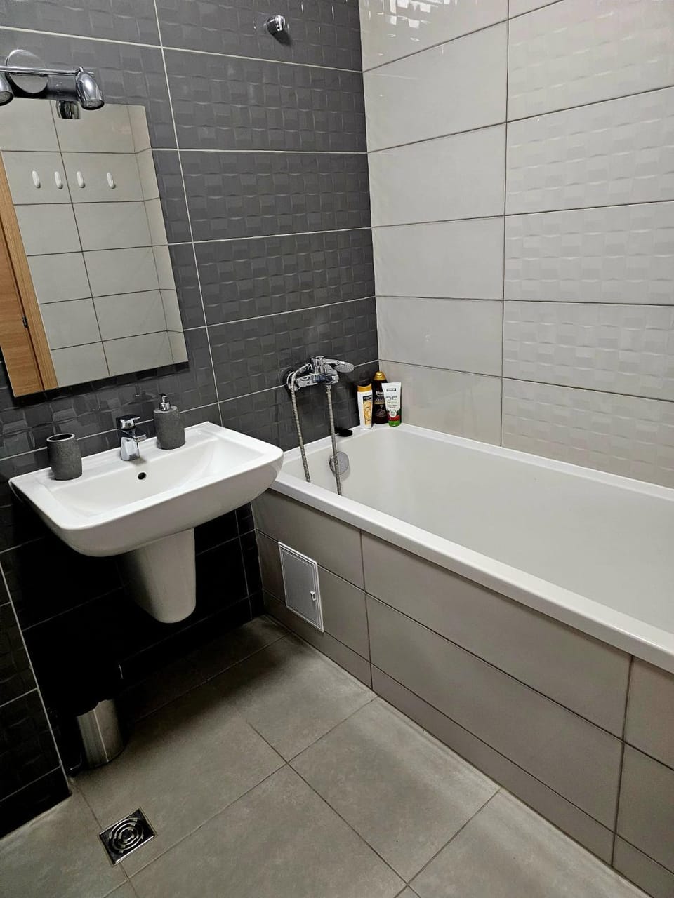 Coresi Apartament Sunflower Apartment in Brasov
