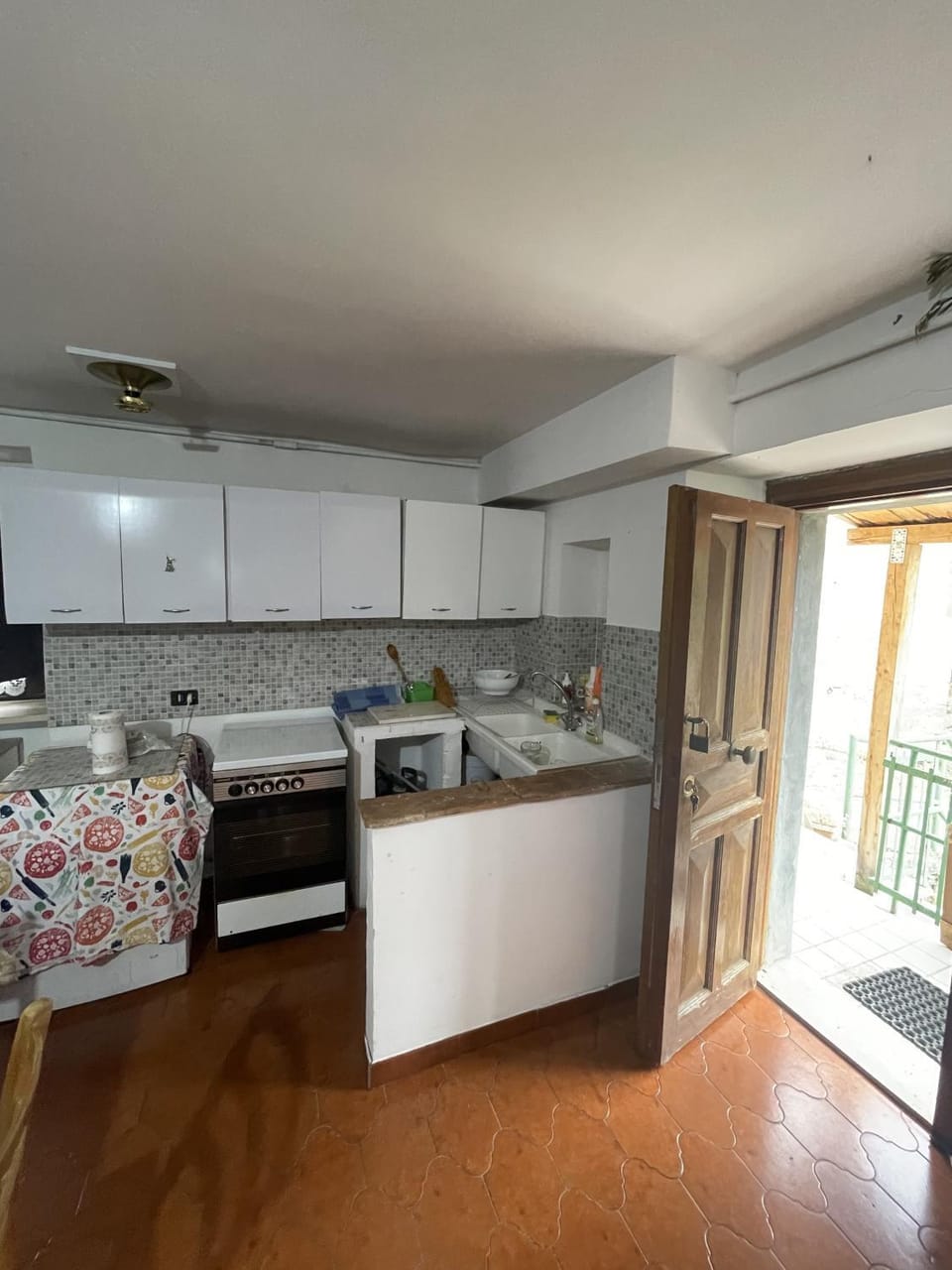 Kitchen or kitchenette
