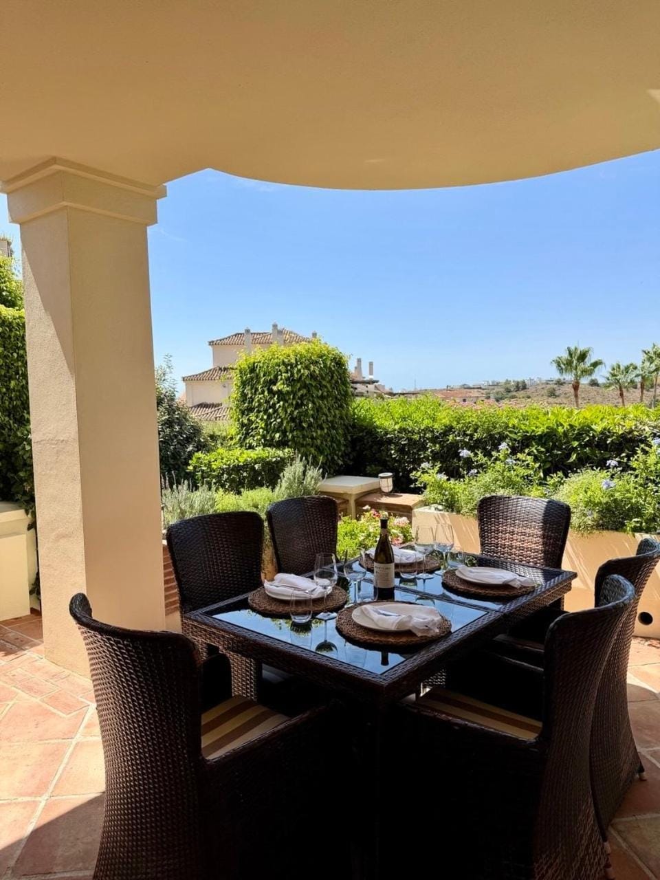 Elegant Apt Capanes del Golf Pool & Security Apartment in Costa del Sol