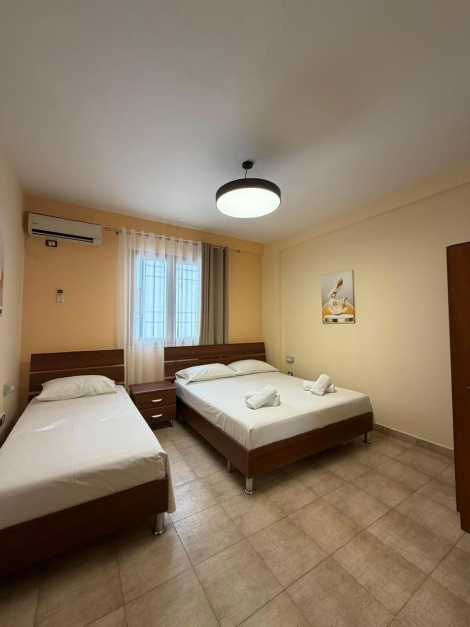 Shengjin Central Apartments Apartment hotel in Europe