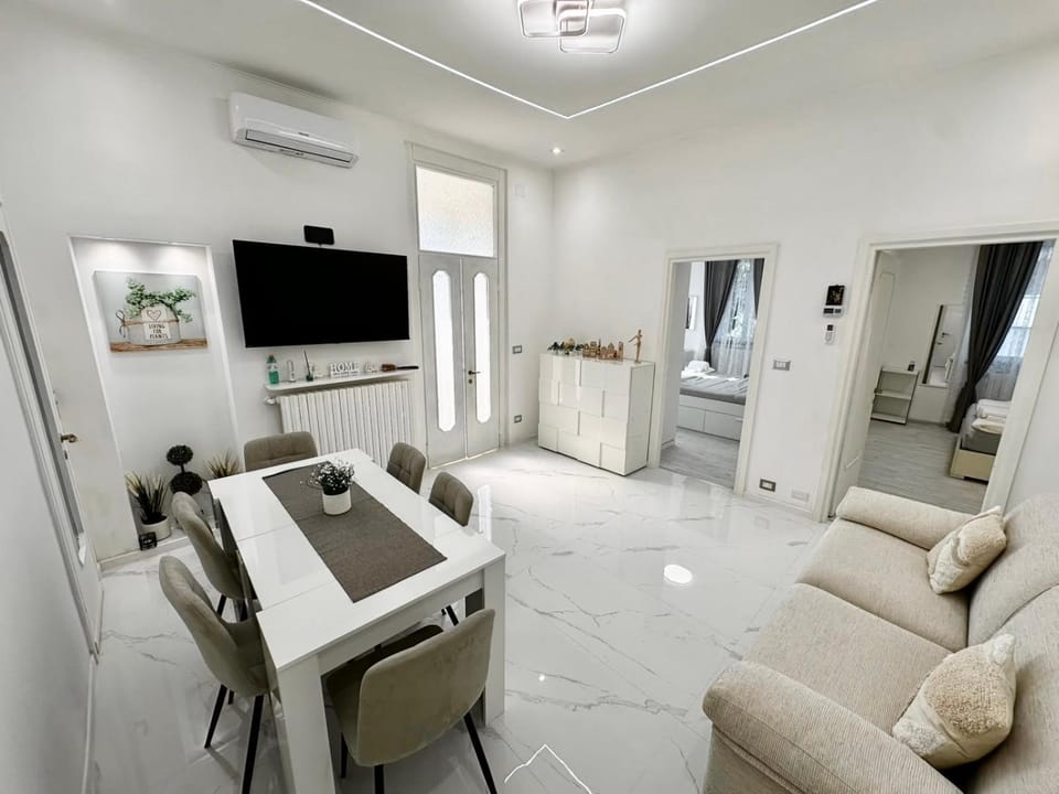 The White House Apartment in Como