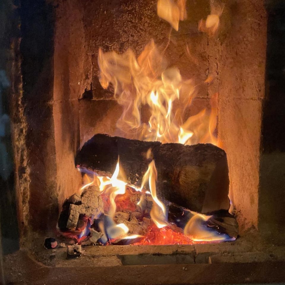 Living room, fireplace