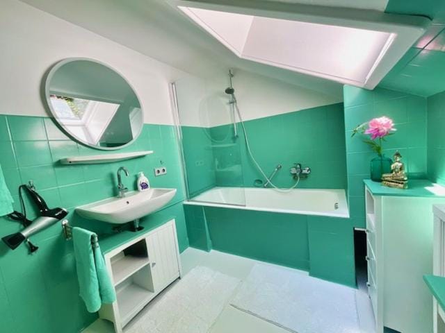 Bathroom, Bath