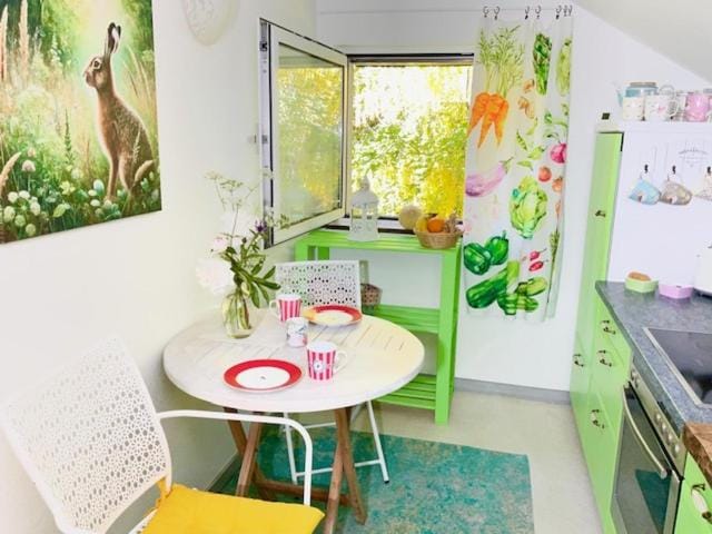 Breakfast, kitchen