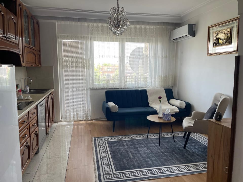 Bed, Living room