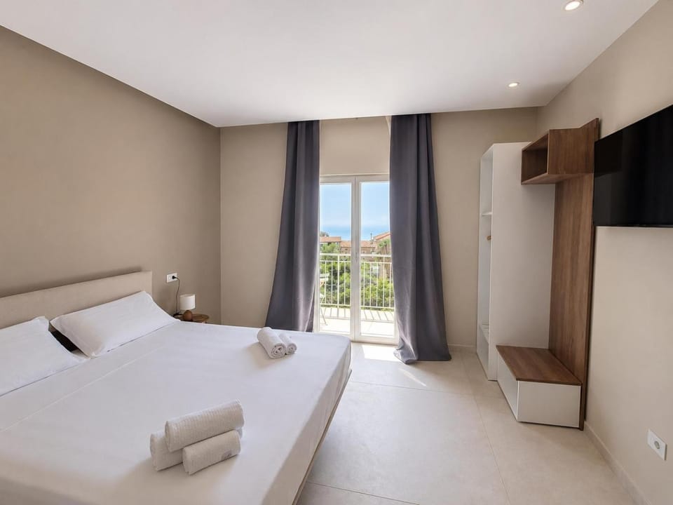 Bed, Bedroom, Sea view
