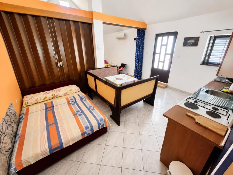 Holiday home Moni House in Zadar County
