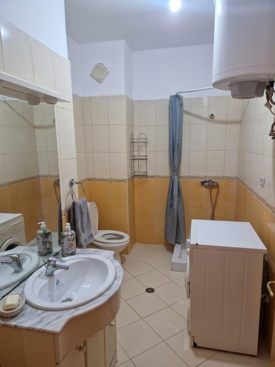 KG Orikum Apartment Apartment in Vlorë County, Albania