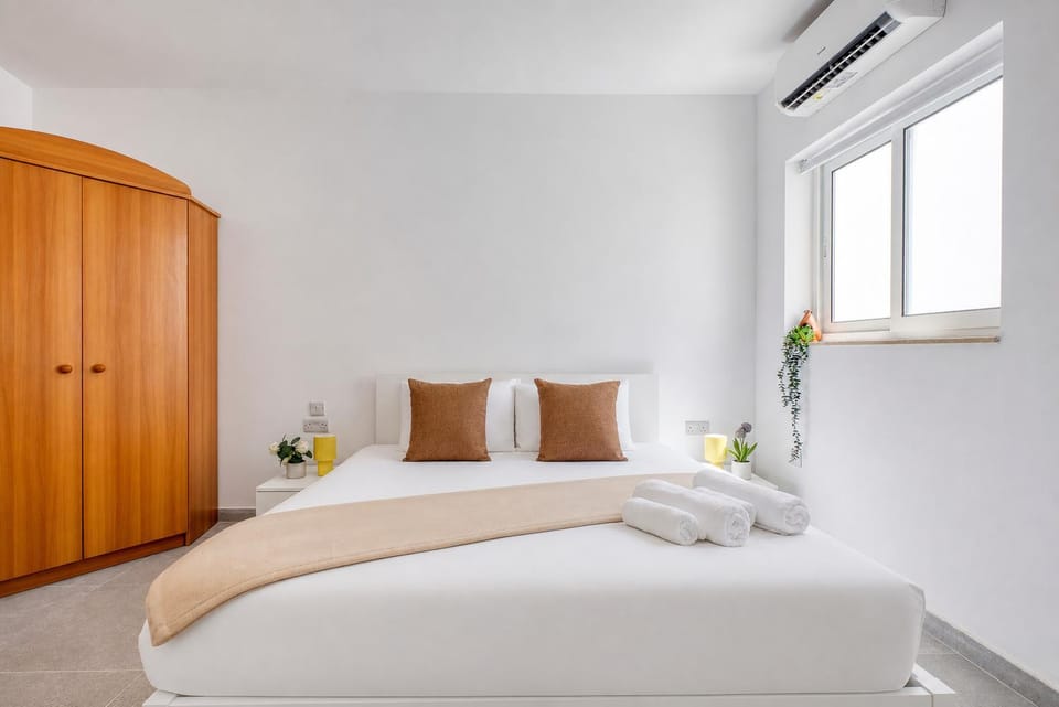 Bed, wardrobe, air conditioner