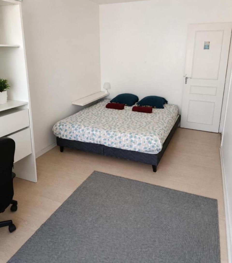 ANGLET, Chambre privée, QUARTIER CENTRAL Vacation rental in Anglet