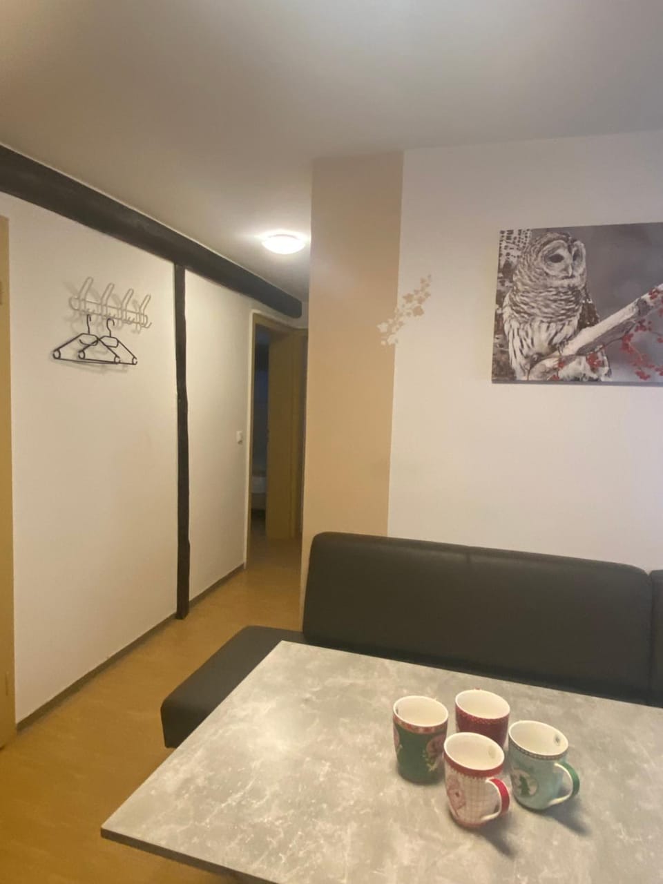 Seating area, Dining area