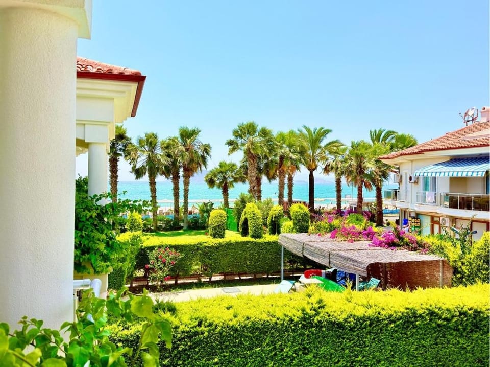Fethiye-Çalış'ta 5 yatak odalı 10 kişilik villa coral 4 Villa in Fethiye