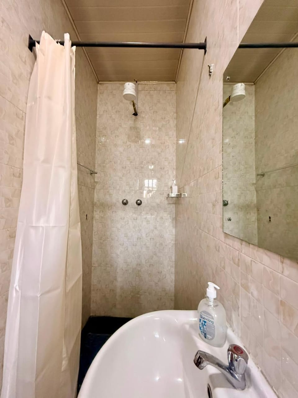 Jay's Homes - Modern Studio in the Heart of Nakuru Pivot Hotel Apartment in Kenya