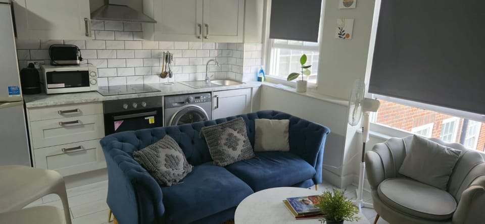 2 Bedroom Flat in Paddington Central London Apartment in City of Westminster