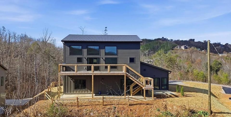 Brand new chalet with indoor pool Chalet in Gatlinburg