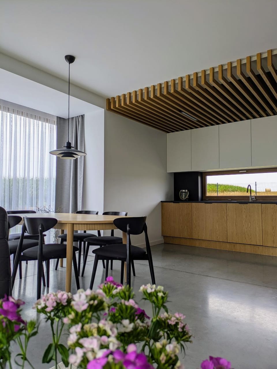 Coffee/tea facilities, Kitchen or kitchenette, Dining area