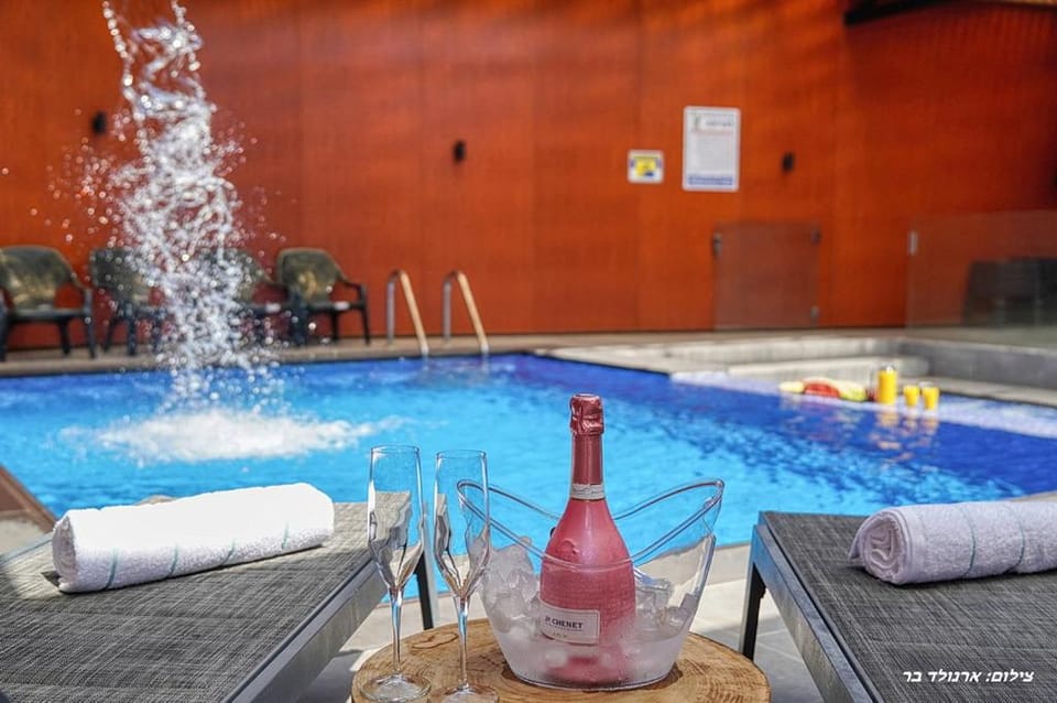 Novus Luxury Nature lodge in North District