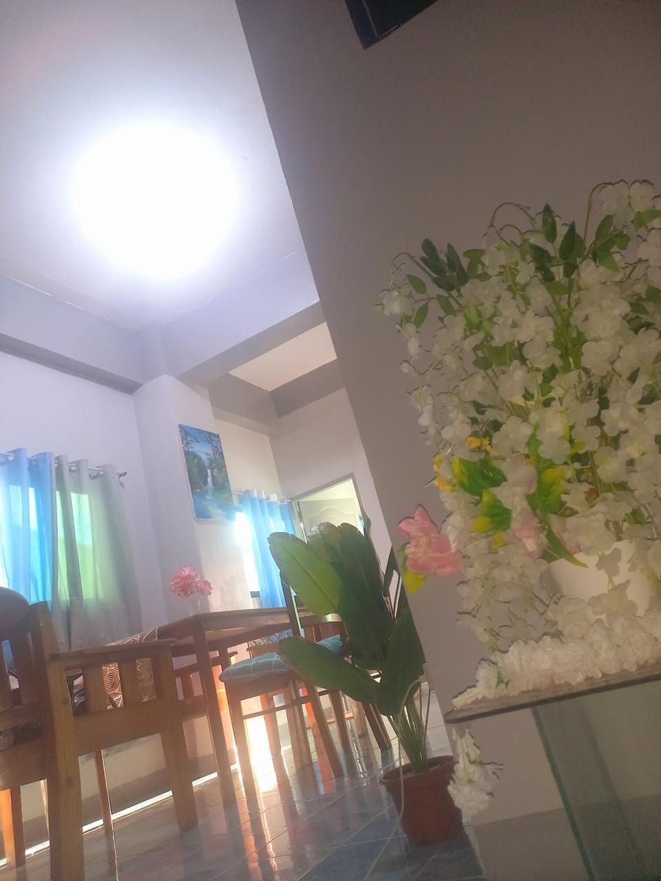 Own Room with Balcony at a Shared Apartment Hostel in Baguio