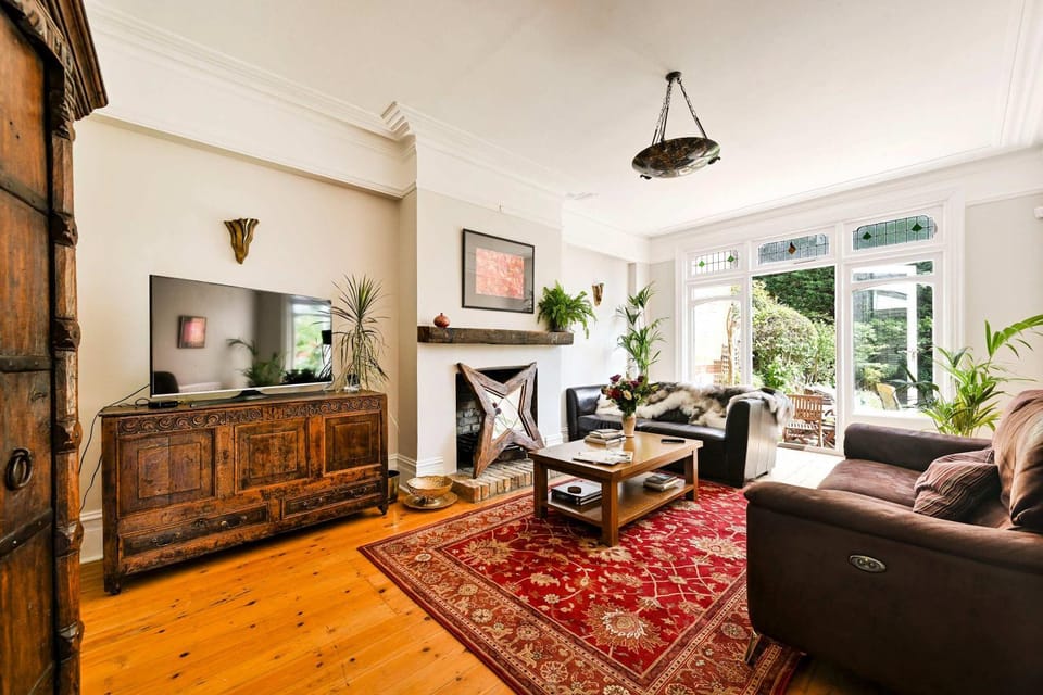 Birchwood House House in London
