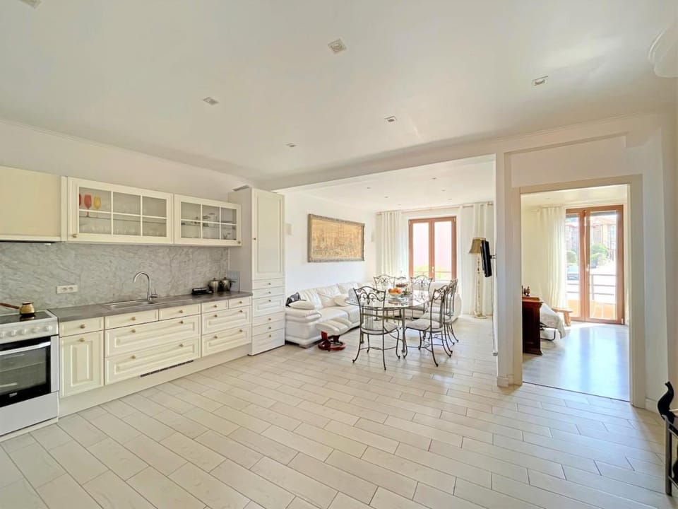 Amazing apartment waterfront Apartment in Mandelieu-La Napoule