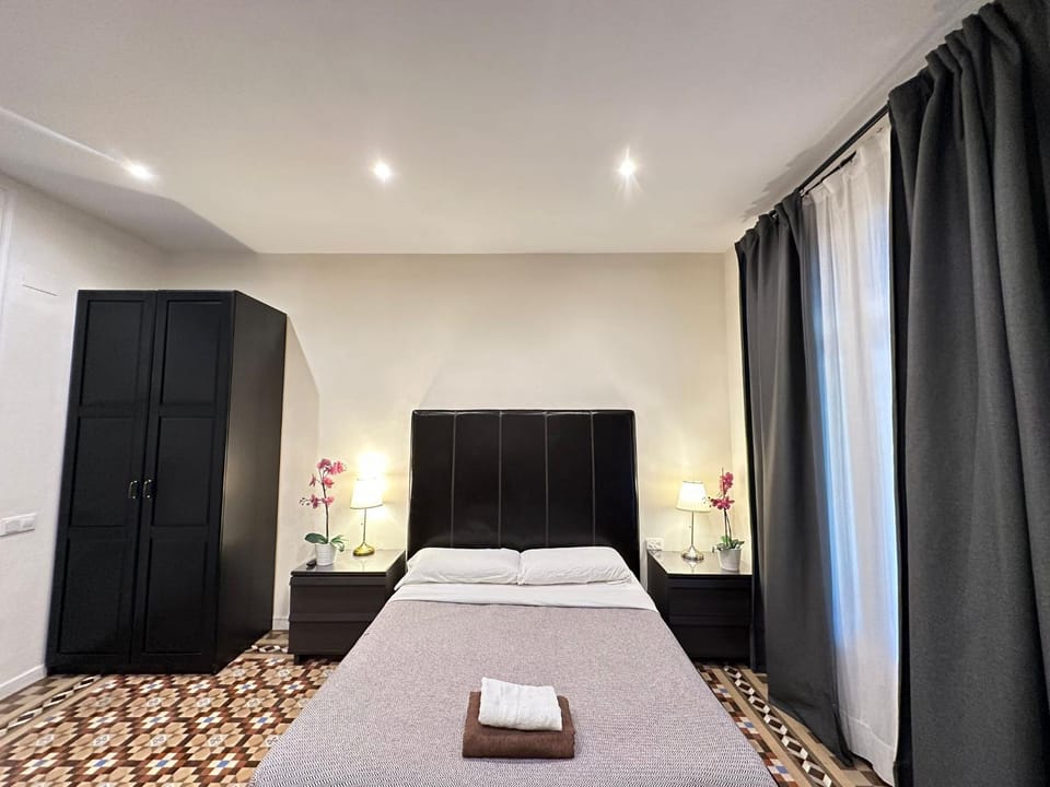 Rooms Balmes Bed and Breakfast in Barcelona