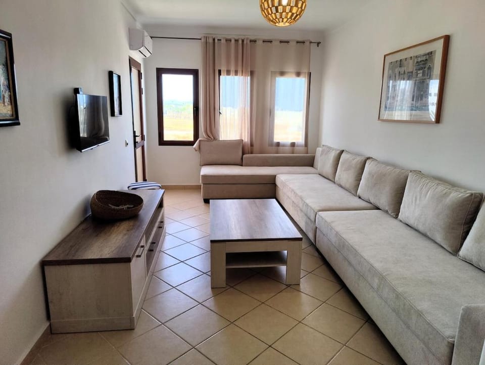 Luxe côtier - Climatiseur, vue sur mer & piscines 4 saisons Apartment in Tangier-Tétouan-Al Hoceima