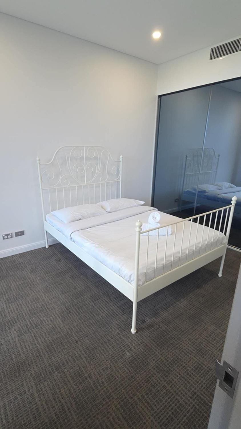 Mascot 2 beds 65 Close to station easy to anywhere Apartment in Mascot