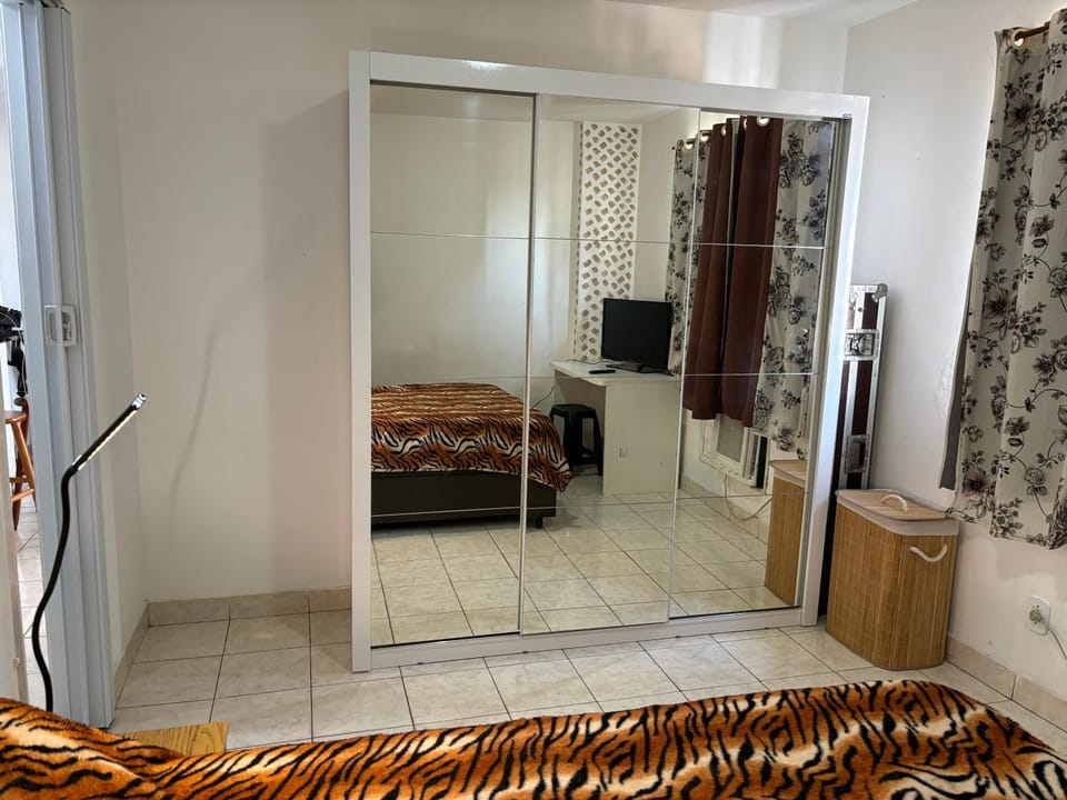 locker, locker, wardrobe