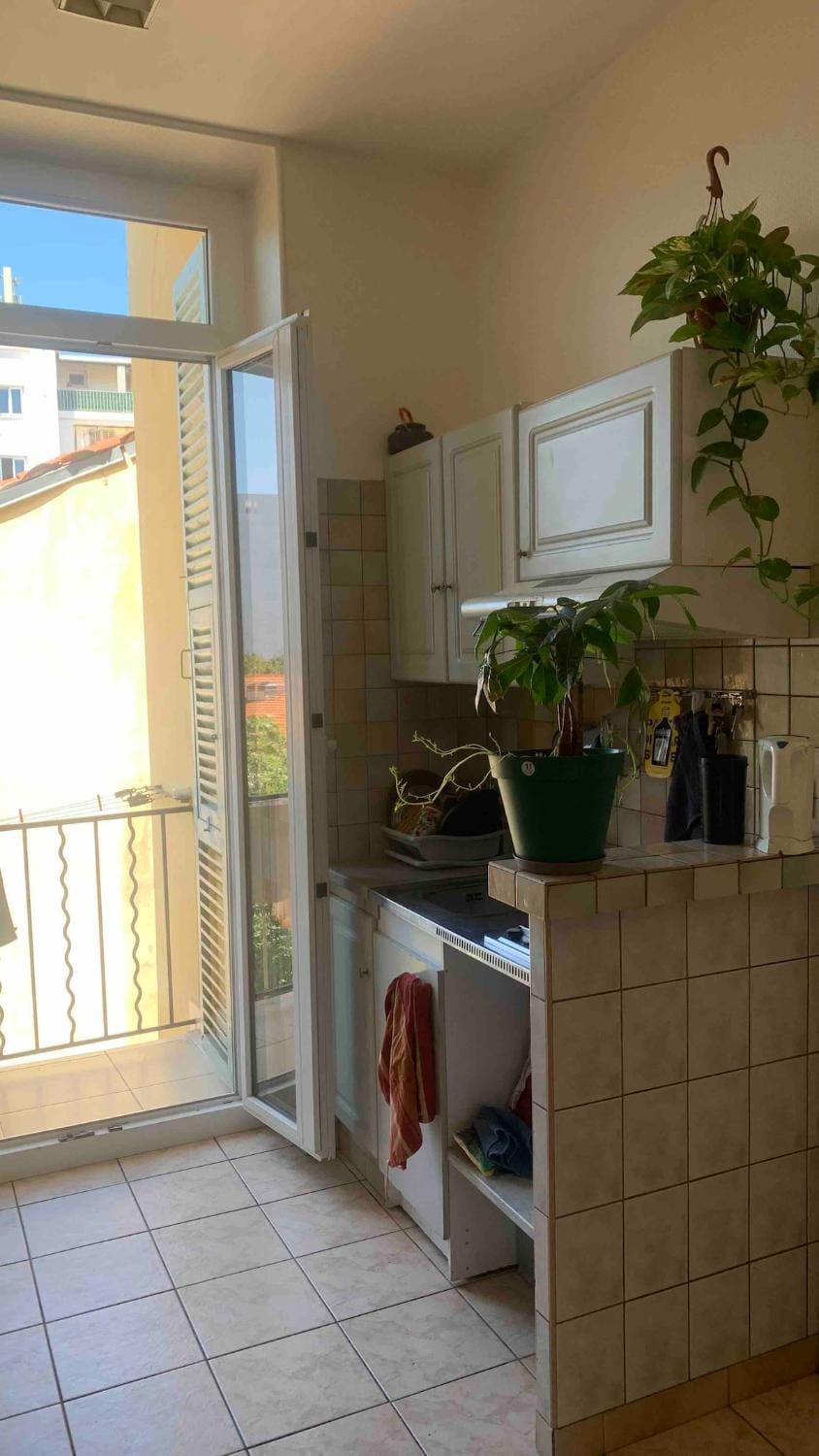 Heart of Nice - balcony - Sea Apartment in Nice
