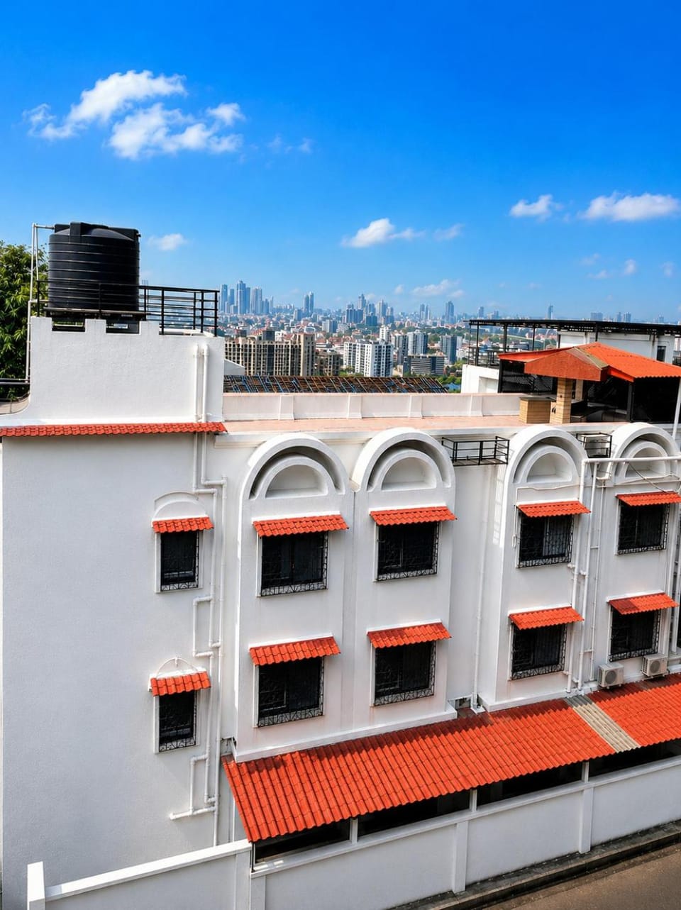 Property building, Facade/entrance, Day, View (from property/room), Balcony/Terrace, City view