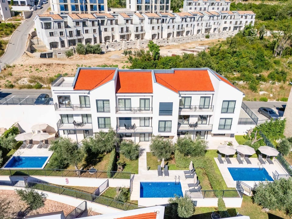 Adriatic Horizon Townhouses - Adria- Rezevici Villa in Budva Municipality