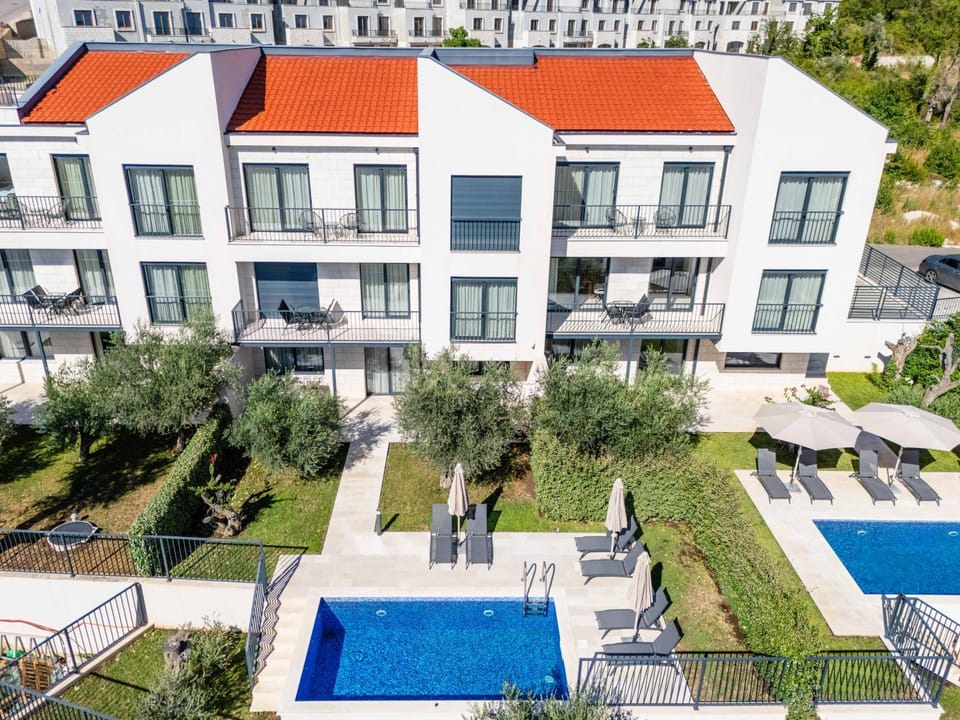 Adriatic Horizon Townhouses - Adria- Rezevici Villa in Budva Municipality