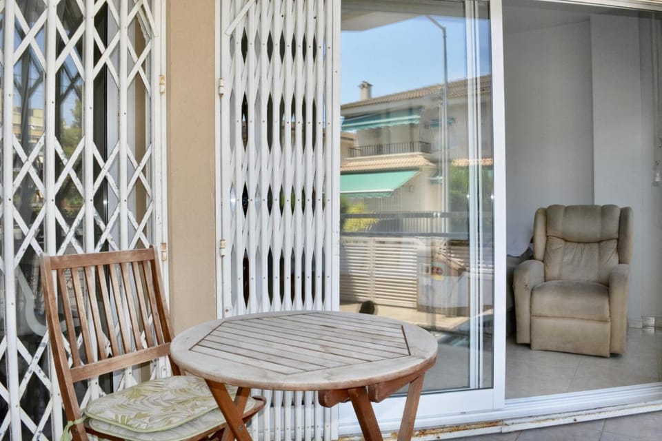 R123 Apartamento con parking + piscina Apartment in Calafell