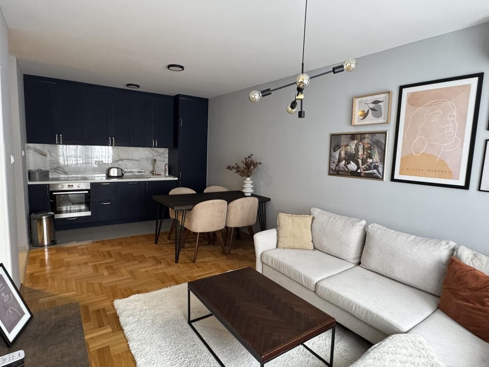 Living room, Dining area, kitchen