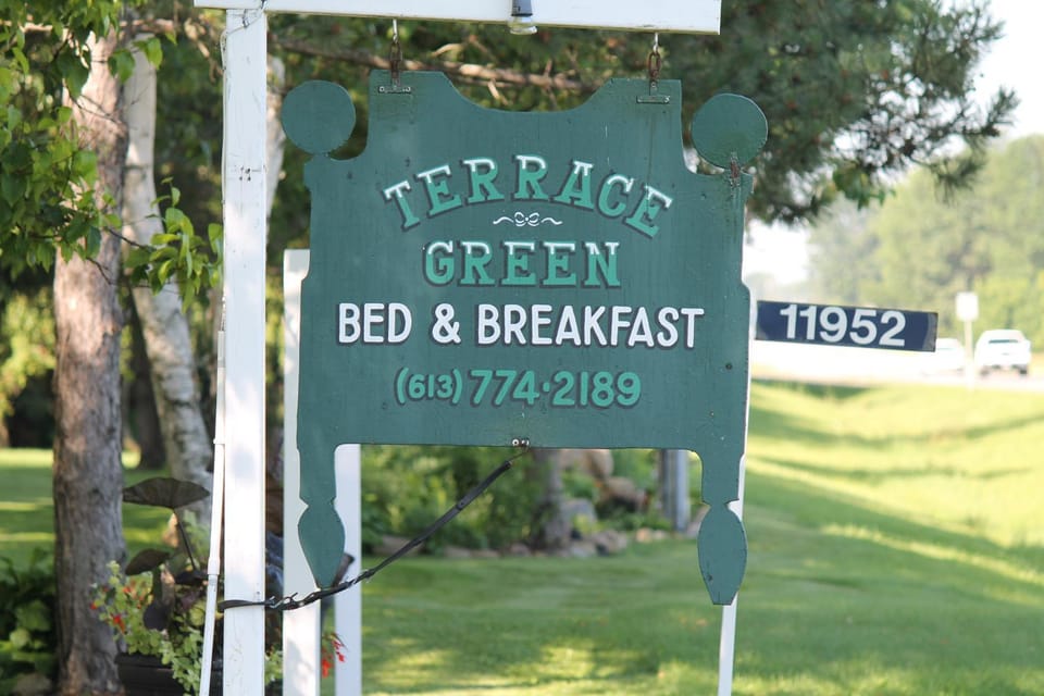 Terrace Green B&B Bed and Breakfast in Ottawa