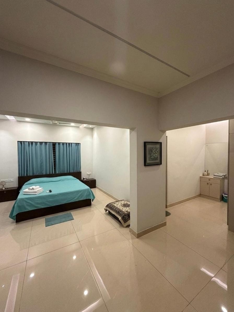 The Pearl, Elegant 5 Bedroom Kerala Home Villa in Kerala