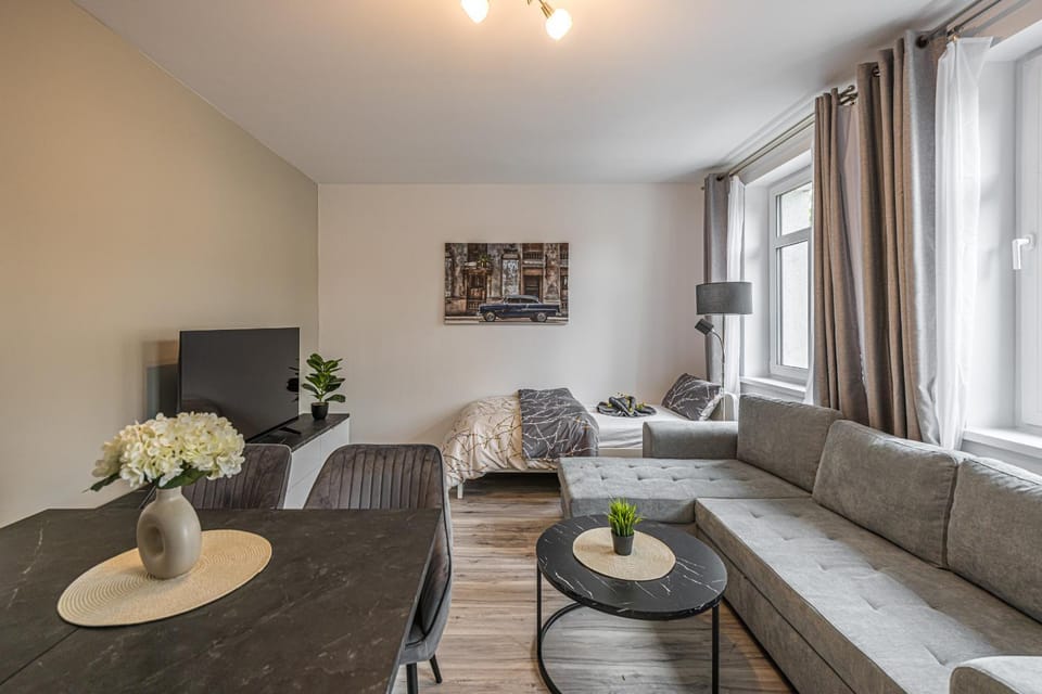 A4 ruhiges 3-Zimmer-Studio mit Balkon Apartment in Halle Saale
