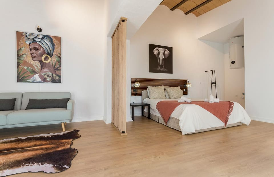 Bed, Photo of the whole room